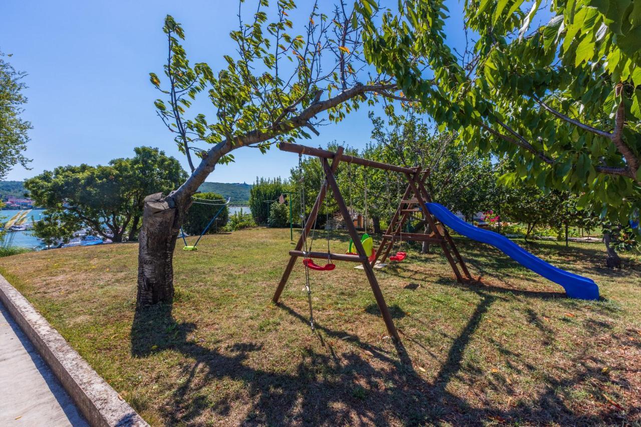 Apartments Star By The Sea Cizici Luaran gambar