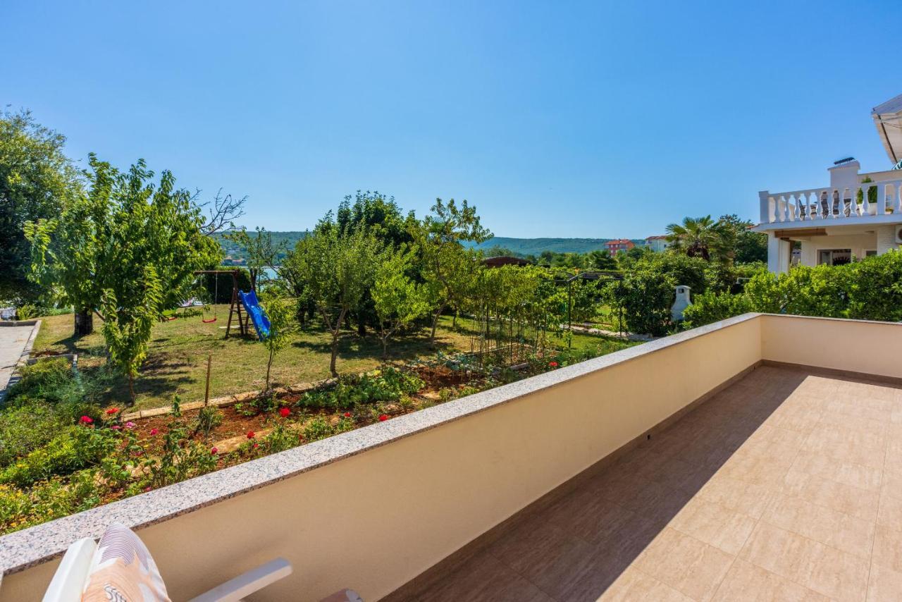 Apartments Star By The Sea Cizici Luaran gambar